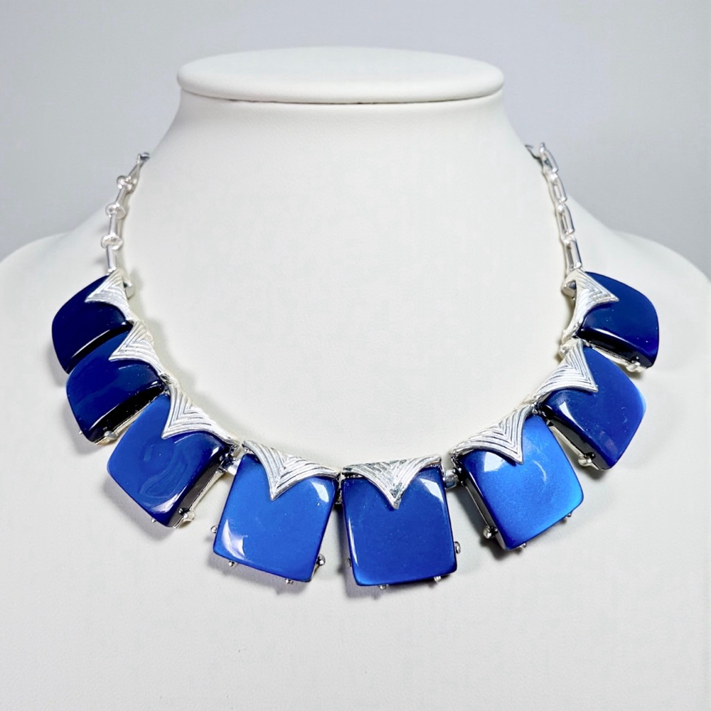 Retro Vintage Signed Coro Pegusus Blue Thermoset and Silver Statement Necklace.